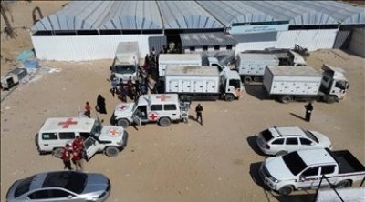 قصف جوي ومدفعي إسرائيلي على رفح بدعوى إزالة تهديدات