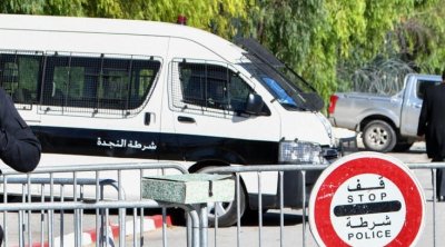 طعنًا بسكين : مقتل حفيد وزير سابق في العوينة