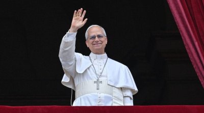 بابا الفاتيكان يندد بالعنف في السودان ويحث على الحوار والإغاثة