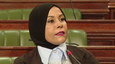 زينة جابالله تثير سخرية التونسيين (فيديو)