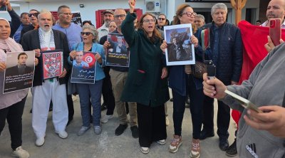 وقفة احتجاجية أمام سجن بلي تضامنا مع جوهر بن مبارك (صور)