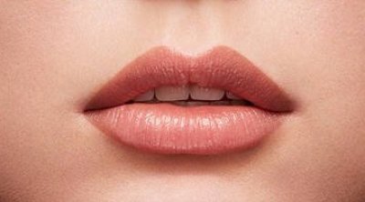 Le retour des lèvres nude 