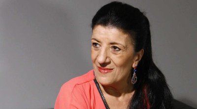 وفاة الممثلة الجزائرية باية بوزار