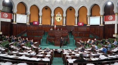 نواب يطالبون بتحديد حد أدنى للزيادة في الأجور بـ7%