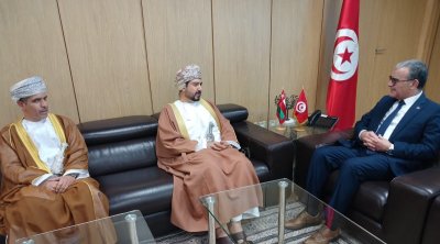 عُمان وتونس: تحرك دبلوماسي واقتصادي لتعميق الشراكات الثنائية