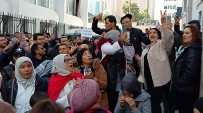 تحرّك احتجاجي للأساتذة أمام وزارة التربية بتونس