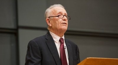 بن عاشور يحذر: السلطة الحالية تقمع المعارضين وتشوّه الديمقراطية