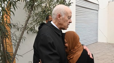 Saïed inspecte les dégâts des inondations à Bhar Lazreg