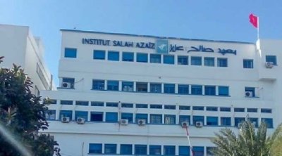 Installation d'une borne d'enregistrement automatique à l’institut Salah Azaïez