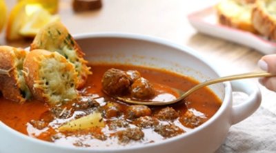 Recette: Hsou Tunisien et cuisses de poulet au four