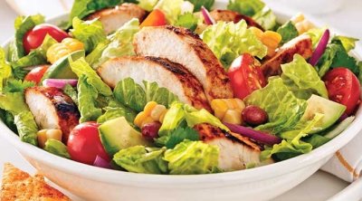 Recette : salade de poulet et légumes farcis et