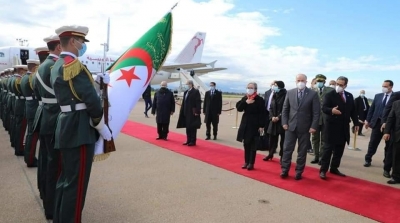 نجلاء بودن تصل الجزائر 