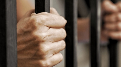 سيدي بوزيد: بطاقة إيداع بالسجن في حق معتمد