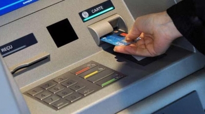 سيدي بوزيد : الاحتفاظ بموظفة سرقت البطاقة البنكية لزميلتها