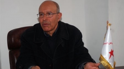 سيارة مشبوهة ترصد تحركات محمد الكيلاني وتراقب منزله