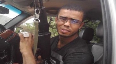 بطاقتا ايداع في السجن ضد النهضاوي ايمن بن عمار و شاب اخر بتهمة التخطيط لتفجير اذاعة جوهرة 