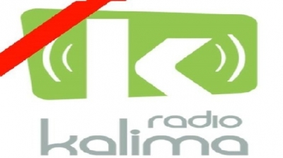 مدير راديو كلمة يحاول دهس صحفي وموظفة بالإذاعة