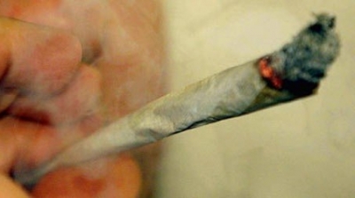 8 آلاف فتاة تونسية تدمن على تعاطي مخدر الزطلة !