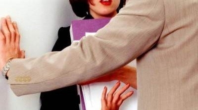 ايقاف استاذ عن العمل بتهمة التحرش جنسيا باحدى التلميذات في القصرين