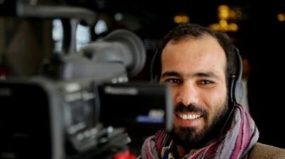 الأمن الرئاسي يعتدي على مصور قناة أسطرلاب ويفتك آلة تصويره أمام قصر قرطاج