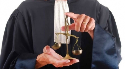 مرصد القضاء : وزير العدل تجاوز صلاحيات هيئة القضاء 