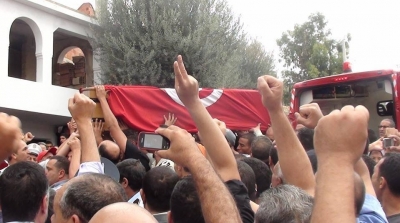 وصول جثمان الشهيد سقراط الشارني الى الكاف 