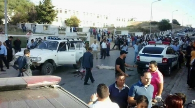 الداخلية : اصابة احد المشتبه بهم في حي النصر بعد محاولته افتكاك سلاح احد اعوان الامن 