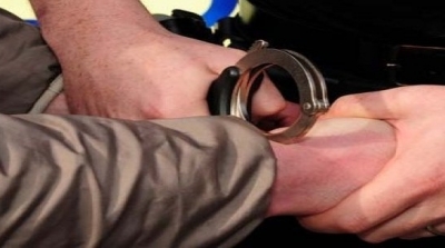 سليانة : ايقاف شاب و فتاتين بحوزتهم بدلات قتال عسكرية 