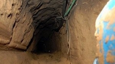 القبض على 5 اشخاص كانوا يحفرون نفقا بالقرب من مركز الامن في الكاف 