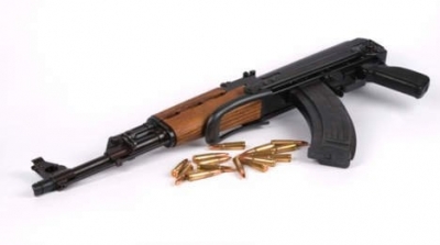 حجز كلاشنكوف وأر بي جي داخل سيارة ليبية بداخلها جثة في بنقردان