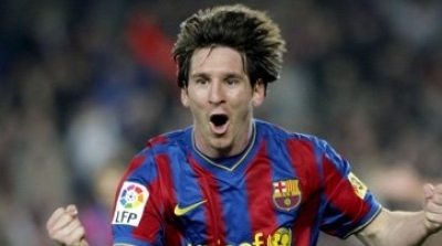 تمزق عضلي يبعد ميسي عن الملاعب لمدة شهرين 