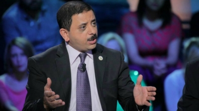 سمير بن عمر يصف عبد العزيز القطي ''بالقطعي''