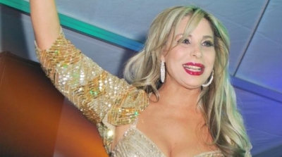 صوفية صادق تخصص مداخيل حفل غنائي لعائلات شهداء و جرحى المؤسسة الامنية 