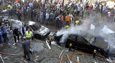 مقتل 17 شخصا و اصابة 50 اخرين في انفجارين استهدفا السفارة الايرانية بجنوب بيروت 