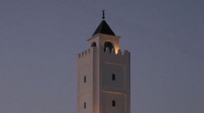 جربة : سلفيون يمنعون الامام من اعتلاء منبر جامع الرحمان لتأدية صلاة الجمعة