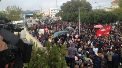 سليانة: مسيرة شعبية في طريقها الى العاصمة بمشاركة عدد من السياسيين