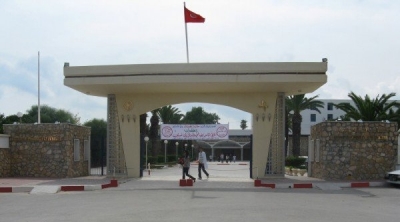 طلبة كلية طب الاسنان بالمنستير يقاطعون الامتحانات 