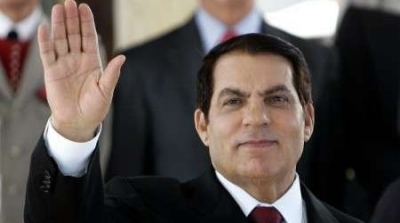 باجة: محتجون يرفعون شعار "يحيا بن علي" 