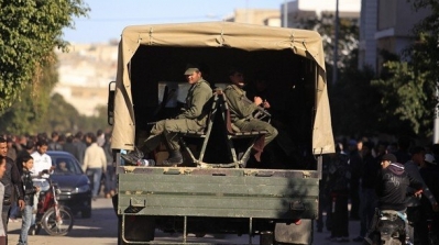 مدرعات الجيش تنتشر في شوارع القصرين بعد انسحاب الامن 