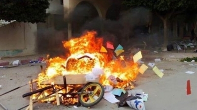 فريانة : حرق مقر حركة النهضة و مركز امن 