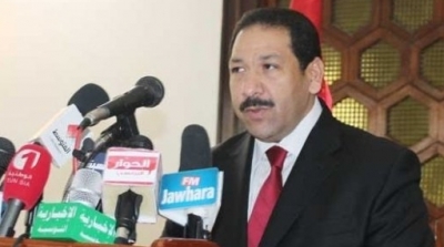 القصرين: احتجاجات مطالبة بالابقاء على بن جدو في الحكومة