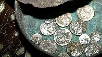 سوسة : حجز 1001 قطعة نقدية فضية تعود الى العهد الروماني