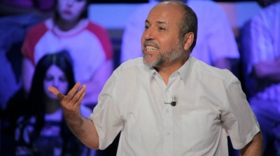  القصرين : عدد من المحتجين يعتدون بالعنف على وليد بناني