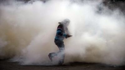 الصخيرة : مواجهات عنيفة بين قوات الامن وعدد من محتجين تسفر عن 3 اصابات 