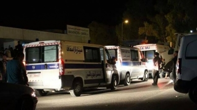 القصرين : عدد من المحتجين يحاول افتكاك جثة احد الارهابيين للتنكيل بها و حرقها 