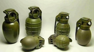 مدنين : حجز كمية من الاسلحة و القنابل اليدوية على متن سيارة 