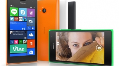 هواتف نوكيا Lumia  تقدّم تكنولوجيا رائدة للكاميرات في هيكل نحيل وملوّن