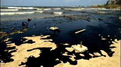 خطير : بوادر كارثة طبيعية في خليج المنستير 