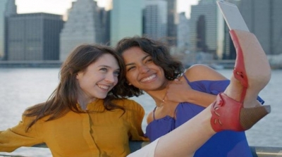 ''سيلفي'' الحذاء اخر صيحة لصور السيلفي 