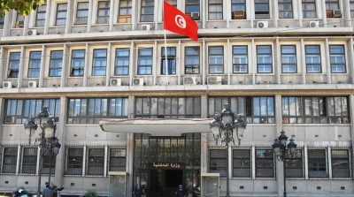 اطلاق النار على سيارة لم تمتثل لإشارة الوقوف في الصخيرة